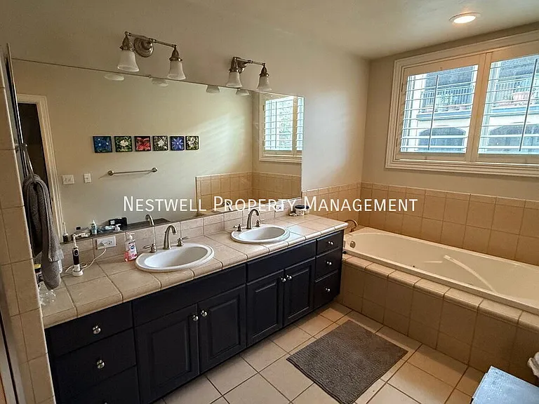114 W Village Ln — Photo 14