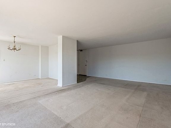 5th image of 6833 N Kedzie Ave APT 513