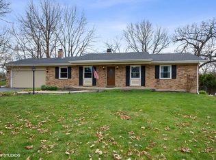 1279 Banbury Rd, Mundelein, IL 60060