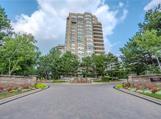 6 Willow St #1106, Waterloo, ON N2J 4S3