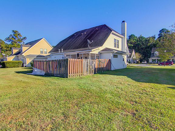 5th image of 4866 Habersham Ln