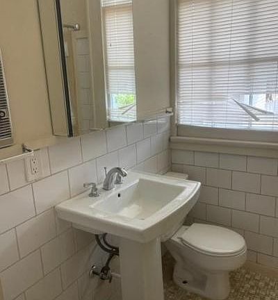 5th image of 1332 Philip St APT 2
