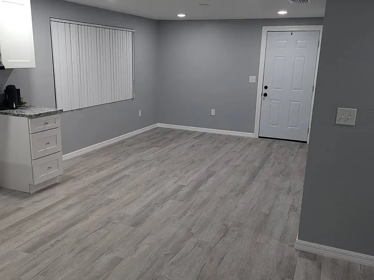 8103 N Rome Ave — Photo 11
