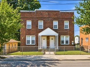 4223 Eads St NE APT 1, Washington, DC 20019