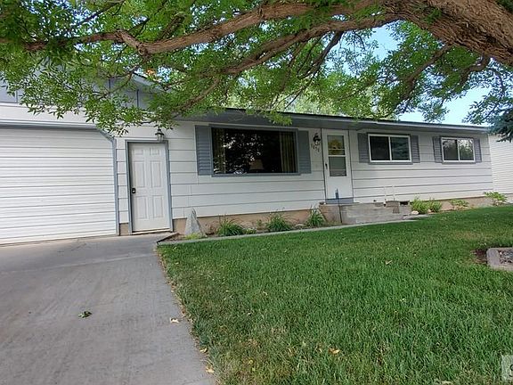 2nd image of 3050 S Ross Ave