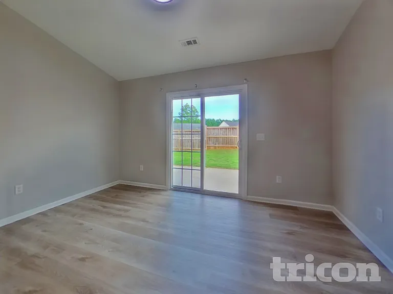 519 Barn Swallow Dr — Photo 6