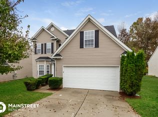 10421 Gold Pan Rd, Charlotte, NC 28215