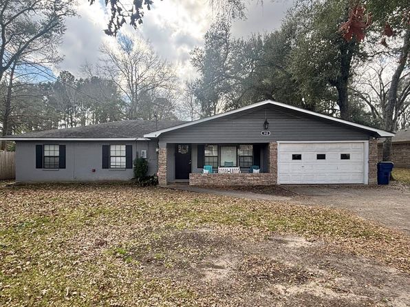 312 E Magnolia St, Huntington, TX 75949