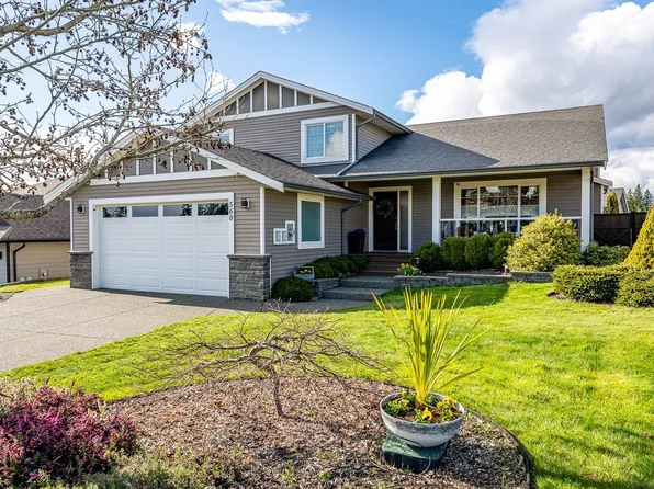 560 Spitfire Dr, Comox, BC V9M 0A6