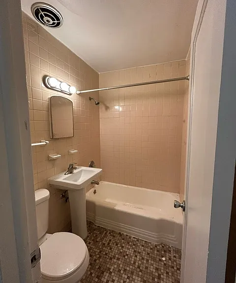 2745 Nicollet Ave #1 — Photo 1