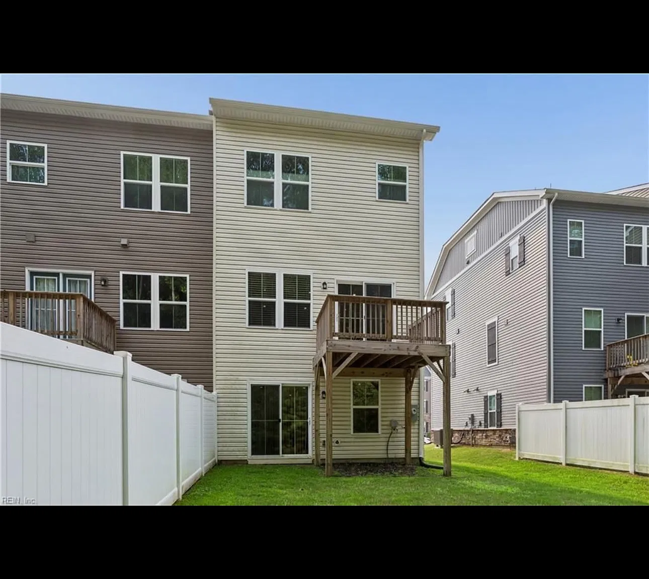 3 bed, 2284 sqft, $2,700 — Photo 3