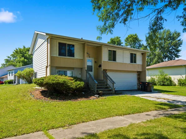 3401 Seine Ct, Hazel Crest, IL 60429