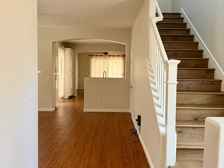 2370 Arbor View St — Photo 5