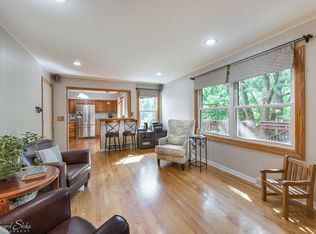 628 Gaslight Dr, Algonquin, IL 60102