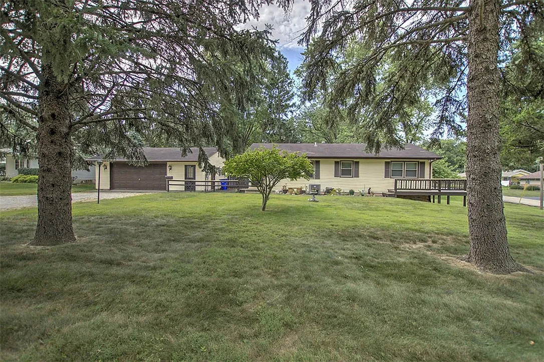 5527 E Melwood Ave photo 1