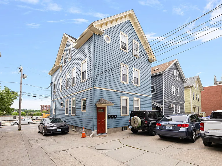 54 Barton St #3R — Photo 13