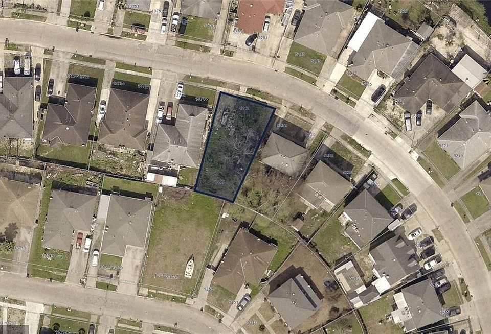2nd image of 5242 E Lemans St