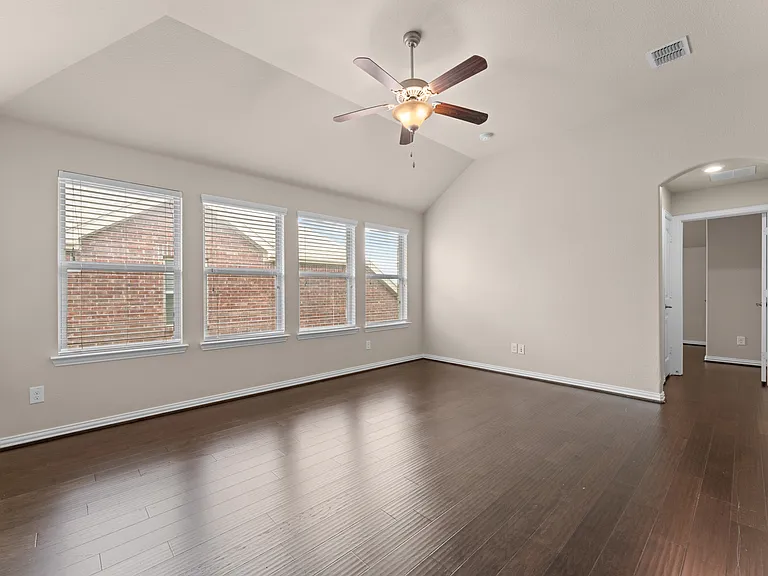 600 Fishback Cir — Photo 19