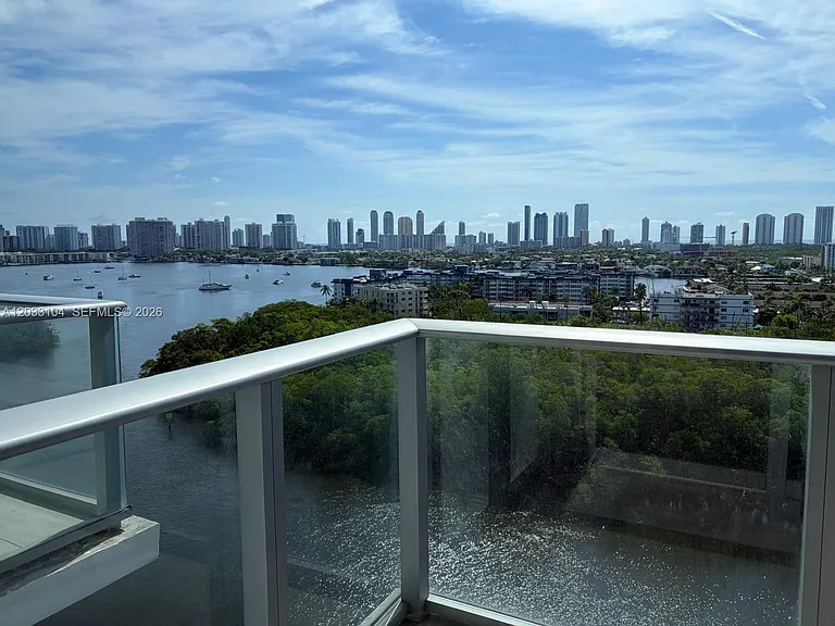 16385 Biscayne Blvd #1417 — Photo 2