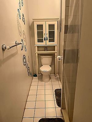 5th image of 211 E 5th St #7