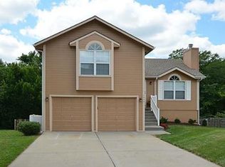 1909 Current St, Liberty, MO 64068