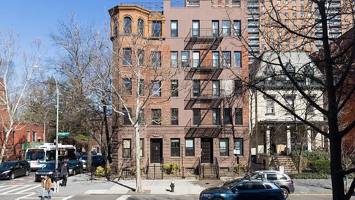 Rented by Nooklyn NYC LLC | media 36