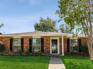 8914 Vernon Dr, Rowlett, TX 75088