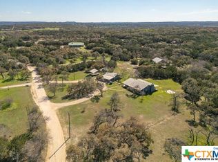111 Fischer Cove Dr, Wimberley, TX 78676