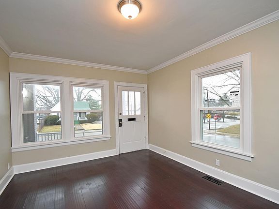 4th image of 6742 Highland Ave