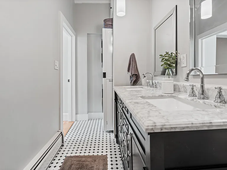 6 Orange St #4 — Photo 17
