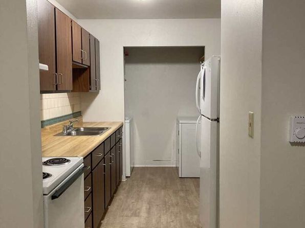 1818 School St APT G