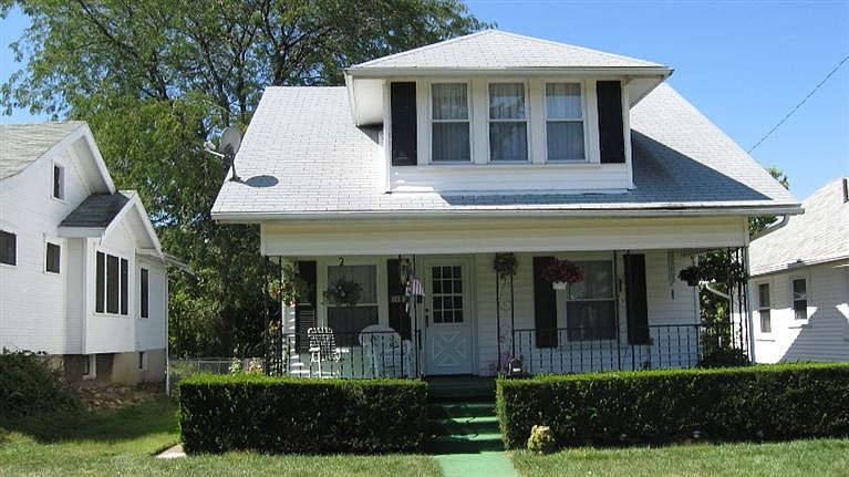 1st image of 1821 King Ave