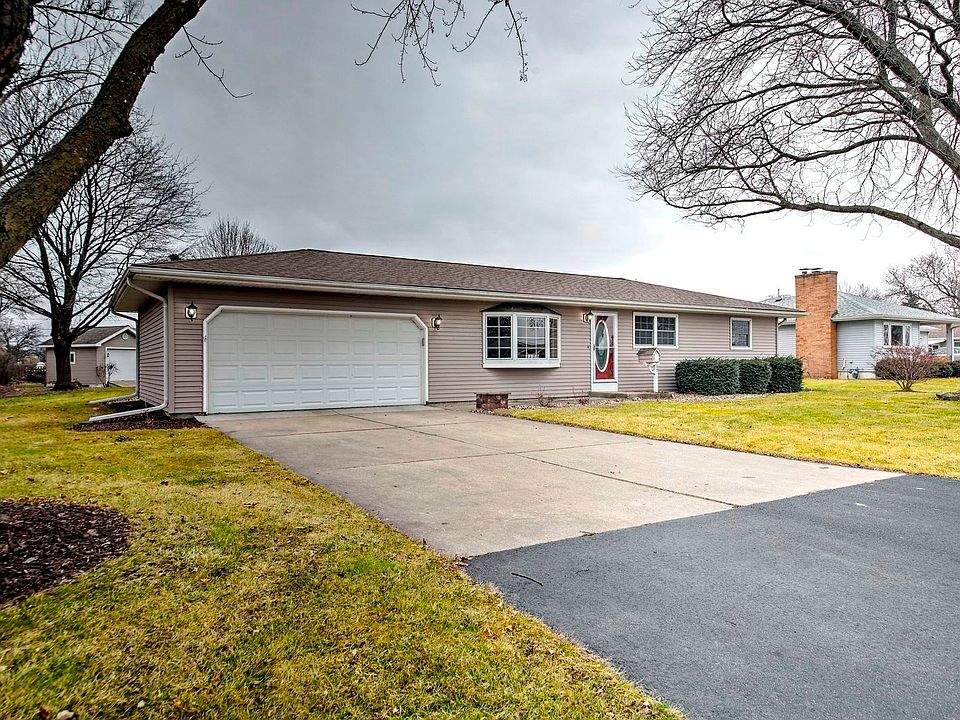 1st image of 217 Sharon Ln