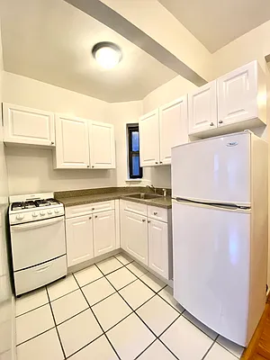 Rented by City & Suburban | media 21