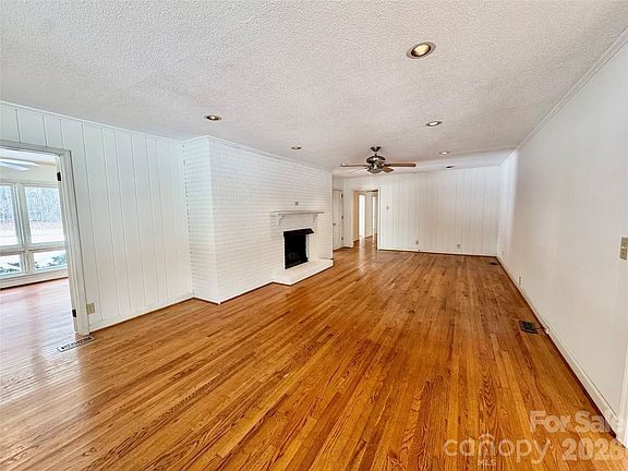 5th image of 3134 Asbury Church Rd