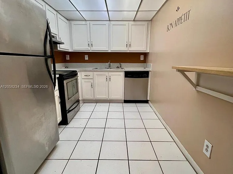 700 NW 214th St #411 — Photo 7