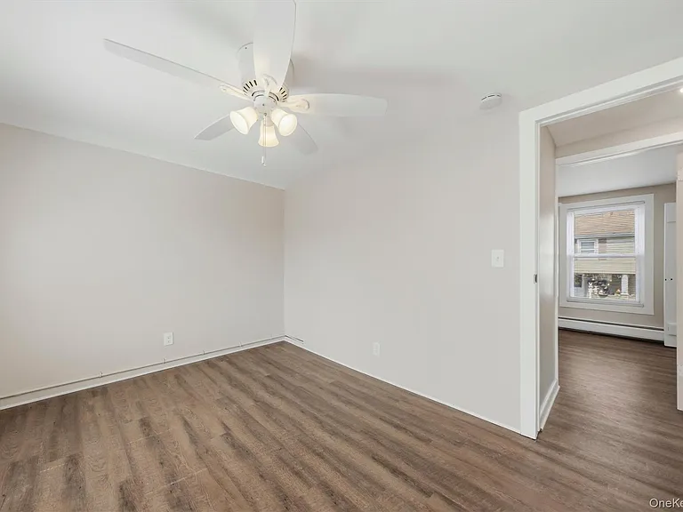 30 Center St — Photo 11