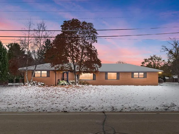 4209 Woodbury LANE, Mount Pleasant, WI 53403