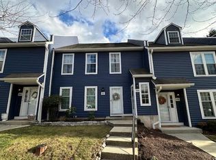 1001 Roundhouse Ct #11, West Chester, PA 19380