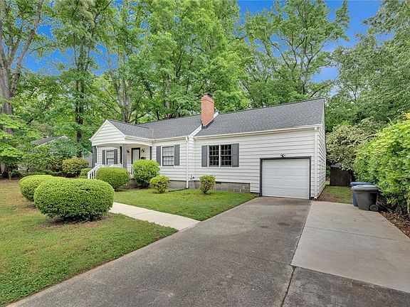 3rd image of 80 Madison Lane N