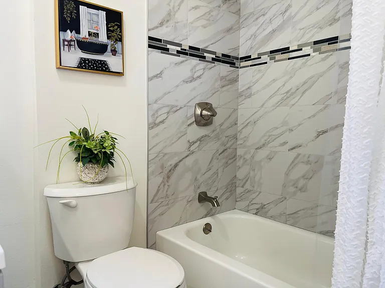 5309 W Avenue L #2 — Photo 4