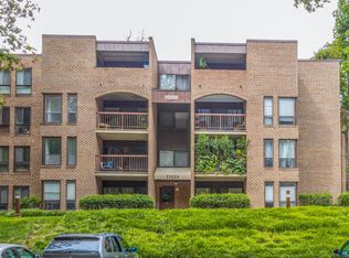 11224 Chestnut Grove Sq APT 325, Reston, VA 20190