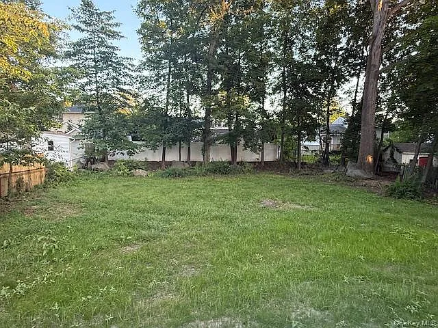 75 Hillside Ave — Photo 25