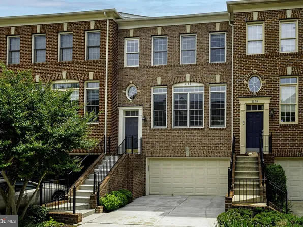 1156 Regal Oak Dr, Rockville, MD 20852