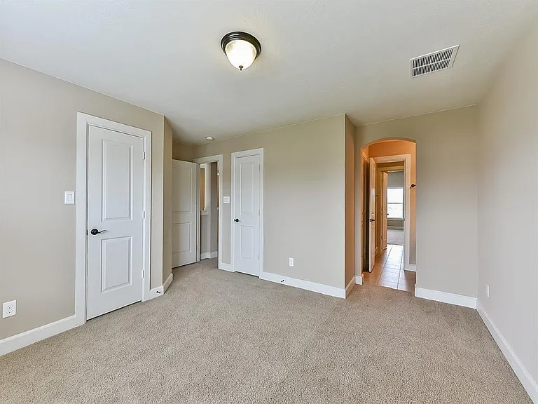 19610 S San Gabriel River Cir — Photo 37