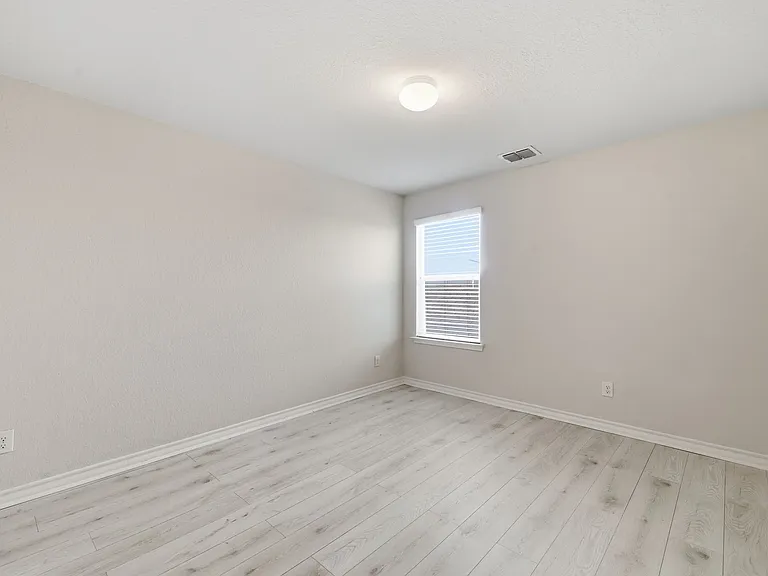 2818 Davis Trce — Photo 24