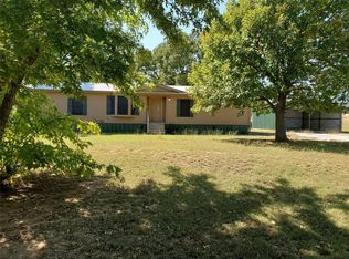 114 Smith Ct, Springtown, TX 76082