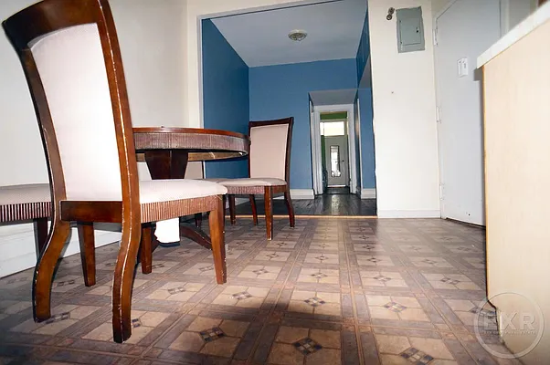 Rented by EXR | media 3