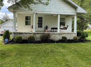 122 E Routzong Dr, Fairborn, OH 45324