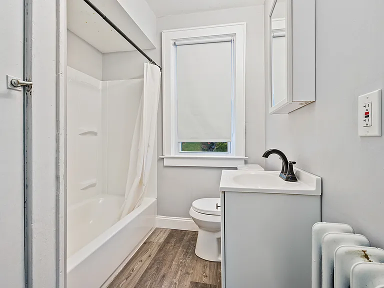 139 Sumner Ave — Photo 23
